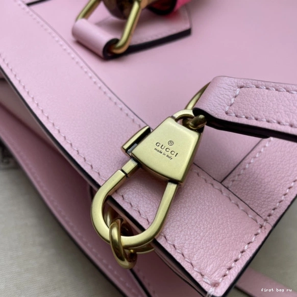 First bag ru GUCCI Diana medium bag tote 0811